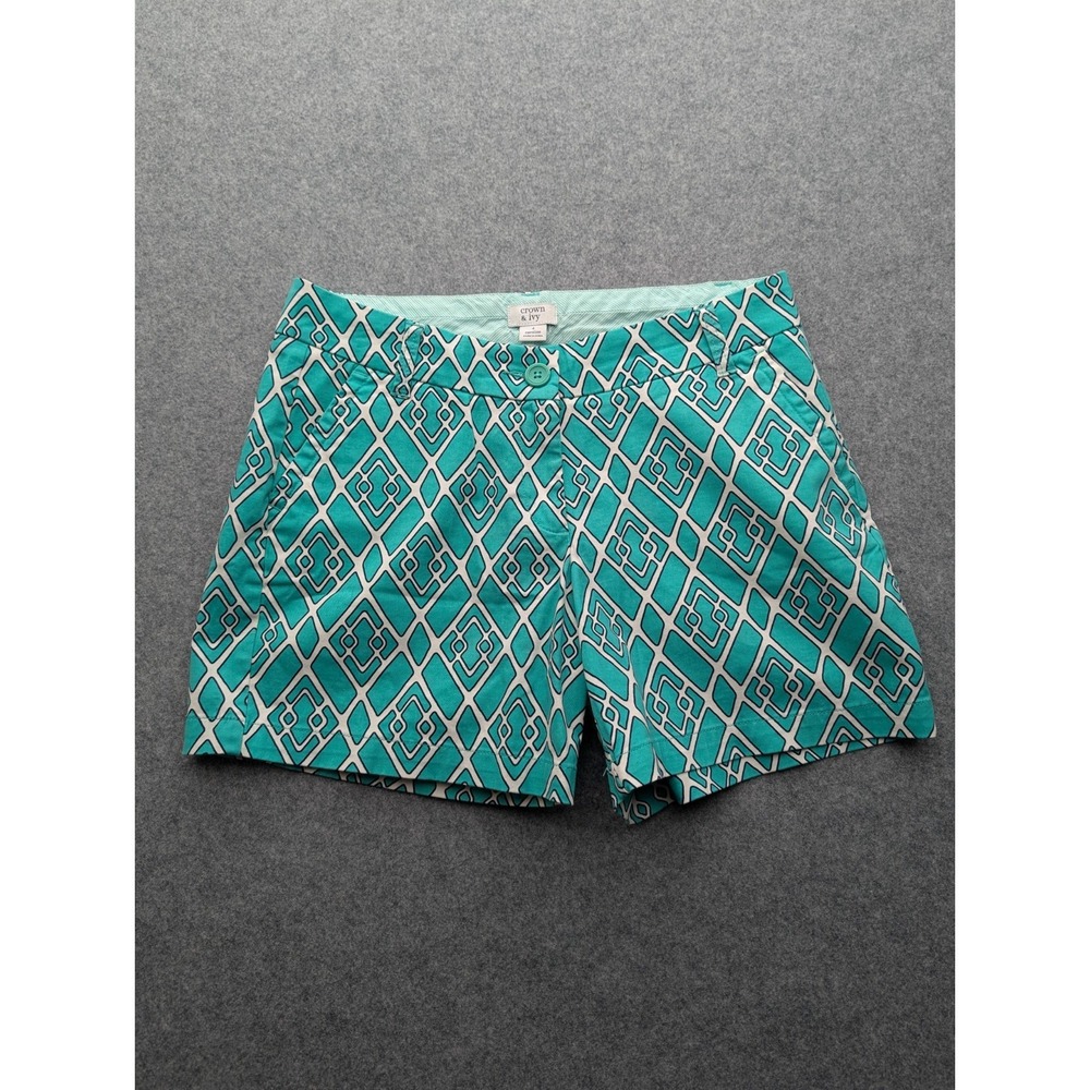 Crown &Ivy Women's Shorts Size 4 Green Geometric